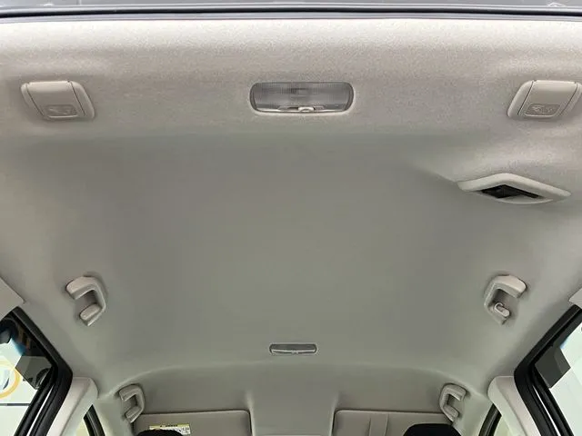 シャトル　ハイブリッド（ホンダ）の車両写真