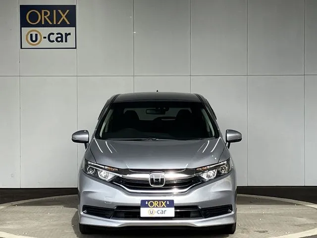 シャトル　ハイブリッド（ホンダ）の車両写真