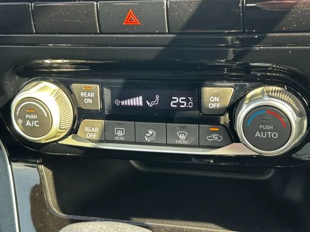 セレナ　Ｓハイブリッド（ニッサン）の車両写真