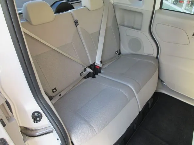 ニッサン　ルークス　４ＷＤ