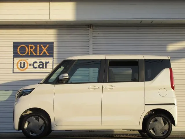 ニッサン　ルークス　４ＷＤ