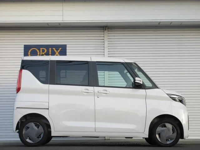 ニッサン　ルークス　４ＷＤ