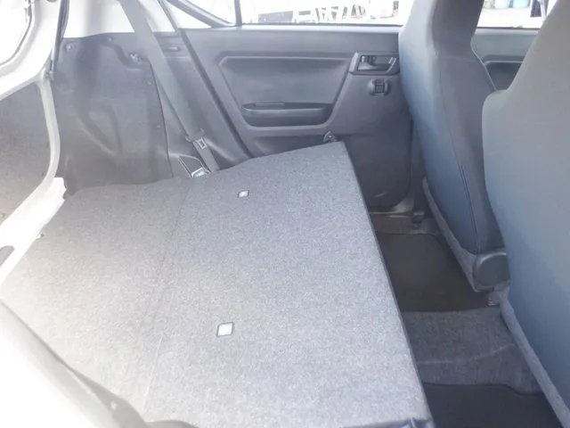 ミラ イース(ダイハツ)の車両写真