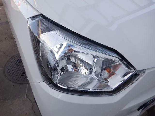 ミラ イース(ダイハツ)の車両写真