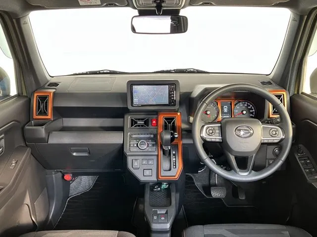 ダイハツ タフト