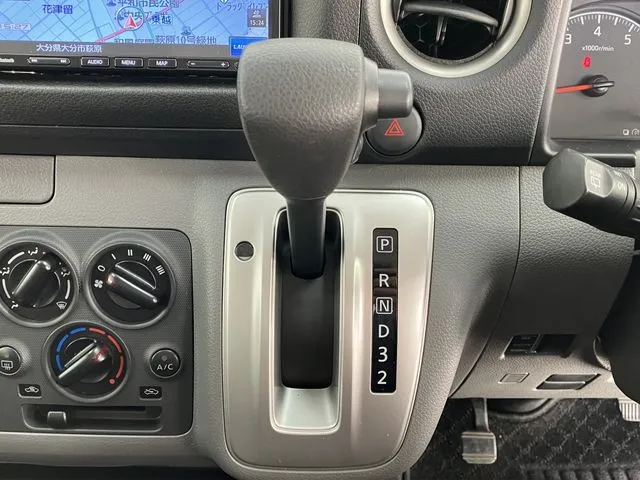 ＮＶ３５０キャラバン　１．２ｔ（ニッサン）の車両写真