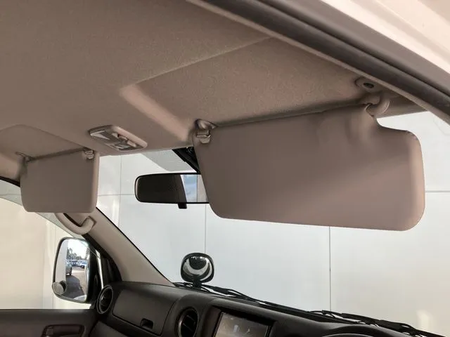 ＮＶ３５０キャラバン　１．２ｔ（ニッサン）の車両写真