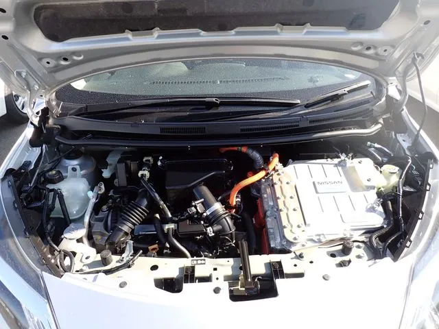 ニッサン　ノート