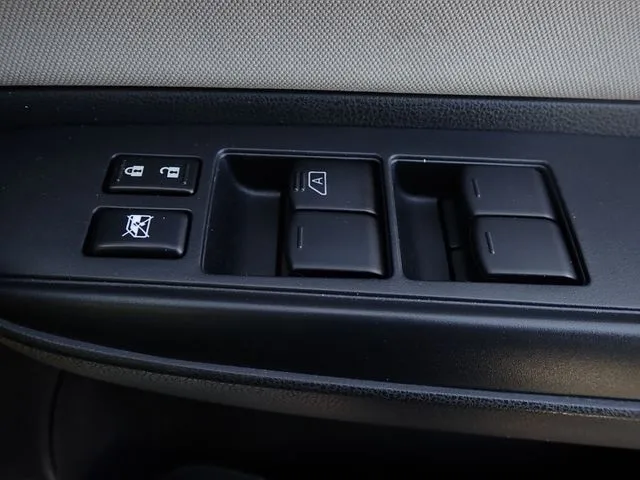 ニッサン　ノート