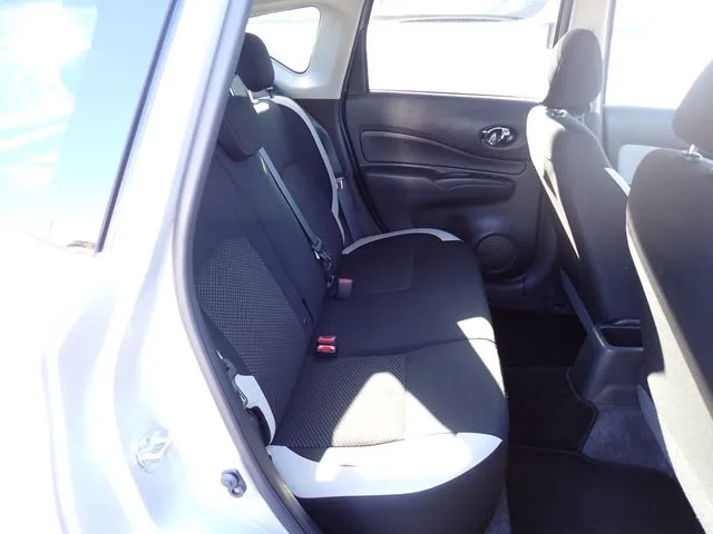 ニッサン　ノート