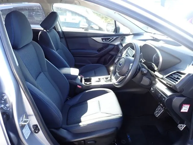 ＳＵＢＡＲＵ　ＸＶ　ハイブリッド（スバル）の車両写真