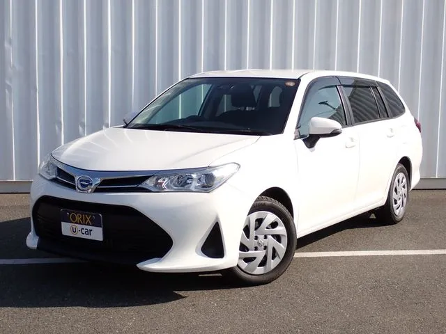 トヨタ　カローラフィールダー　ハイブリッド