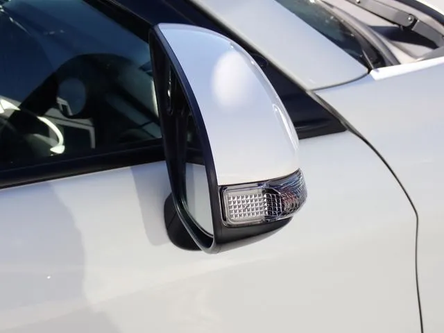 トヨタ　カローラフィールダー　ハイブリッド