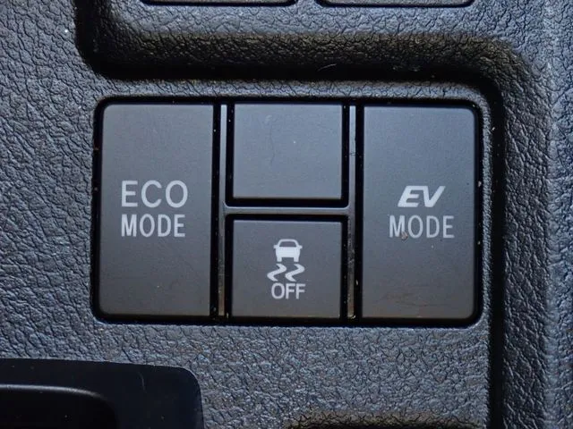 トヨタ　カローラフィールダー　ハイブリッド