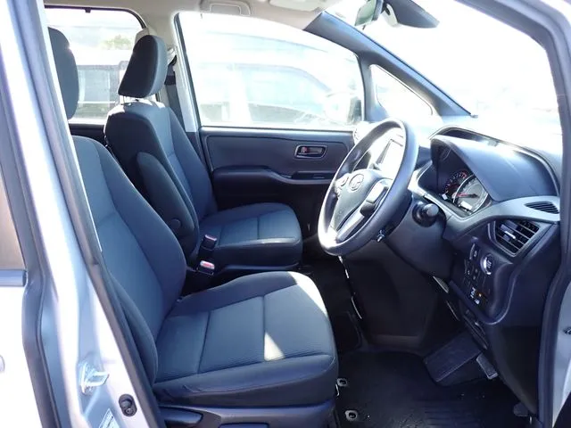 ノア(トヨタ)の車両写真