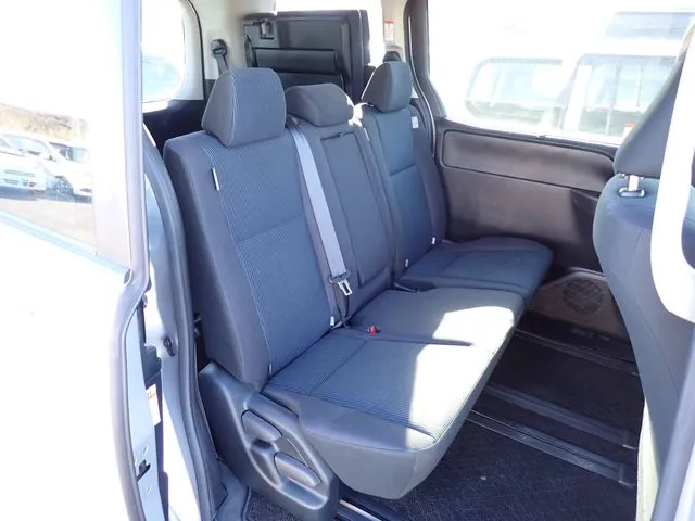 ノア(トヨタ)の車両写真