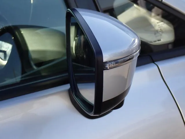 ニッサン　ノート