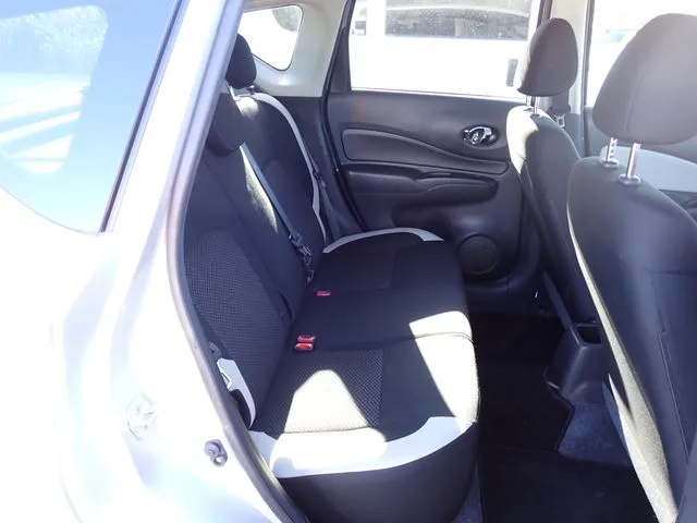 ニッサン　ノート