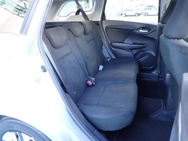 ホンダ　シャトル　ハイブリッド