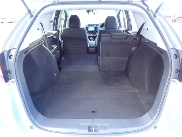 ホンダ　シャトル　ハイブリッド