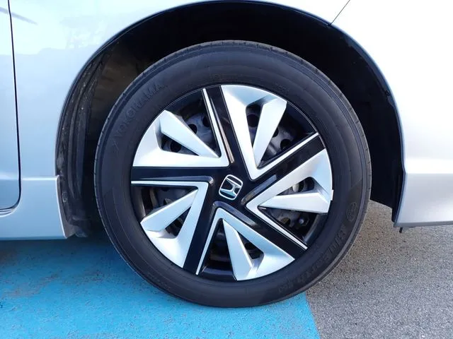 ホンダ　シャトル　ハイブリッド