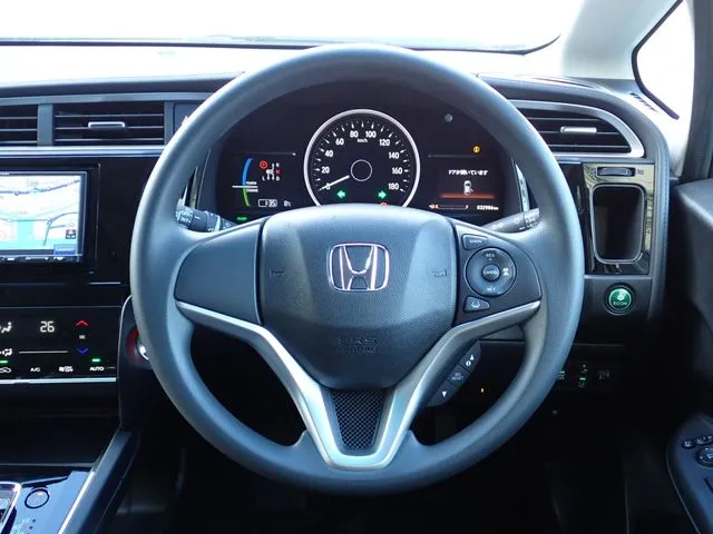 ホンダ　シャトル　ハイブリッド