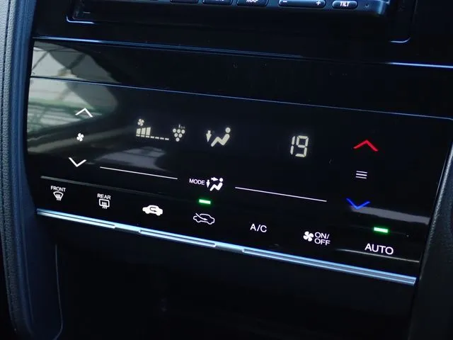 ホンダ　シャトル　ハイブリッド