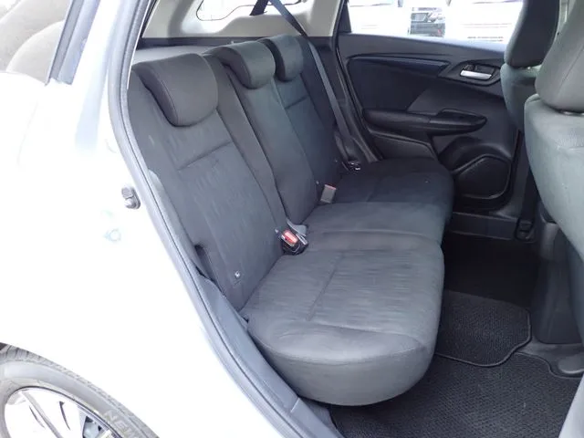 シャトル ハイブリッド(ホンダ)の車両写真