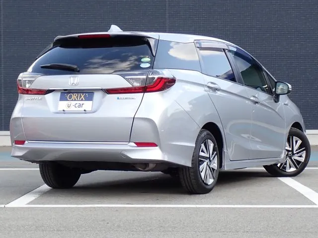 シャトル ハイブリッド(ホンダ)の車両写真