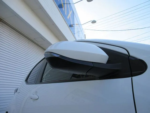 ヤリス(トヨタ)の車両写真