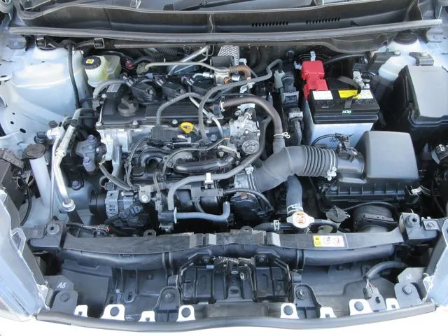 ヤリス(トヨタ)の車両写真