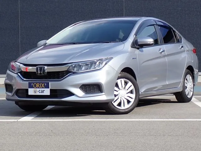 グレイス　ハイブリッド（ホンダ）の車両写真