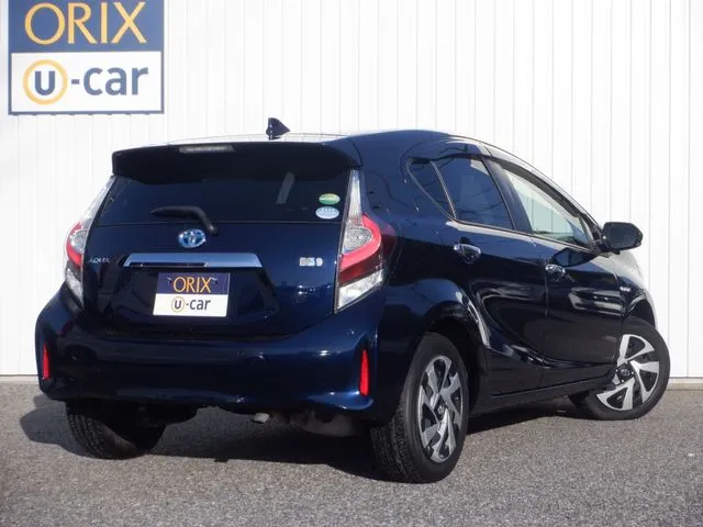 トヨタ　アクア