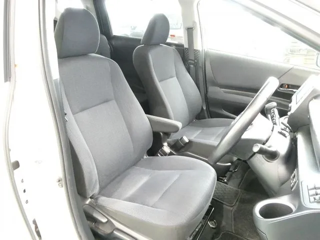 トヨタ　シエンタ