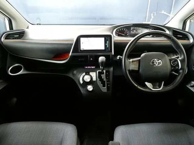 トヨタ　シエンタ