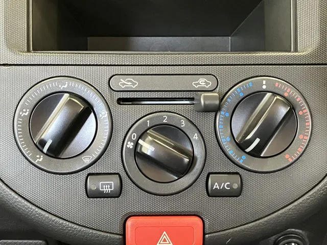 ニッサン NV150 AD 2WD