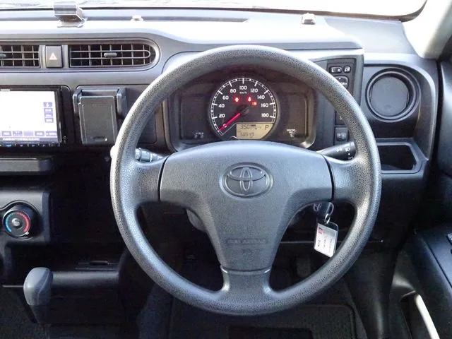 プロボックスバン　２ＷＤ（トヨタ）の車両写真