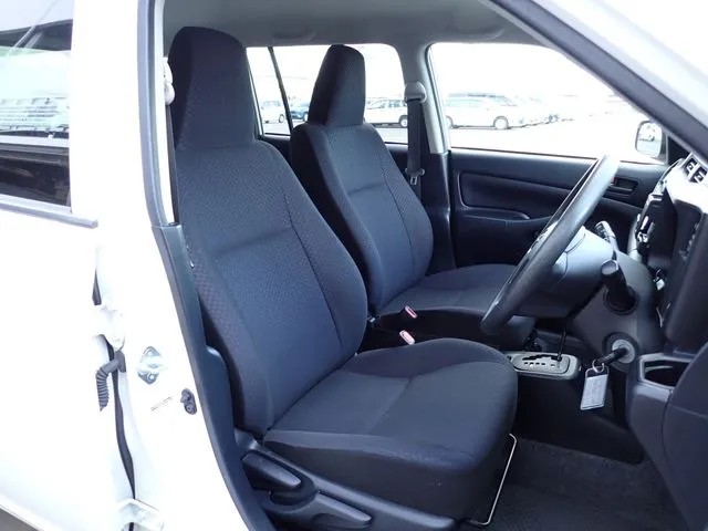 プロボックスバン　２ＷＤ（トヨタ）の車両写真