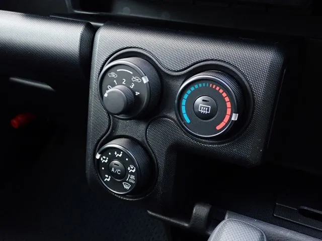 プロボックスバン　２ＷＤ（トヨタ）の車両写真