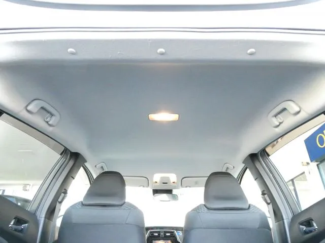 トヨタ　プリウス