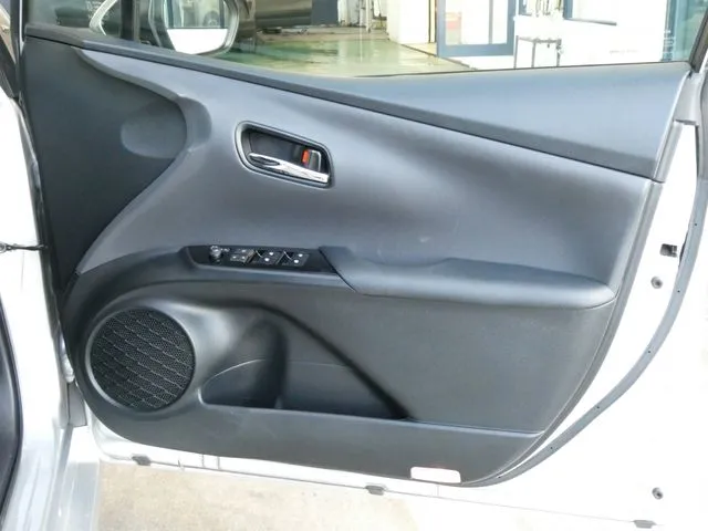 トヨタ　プリウス