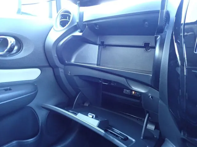 ニッサン　ノート