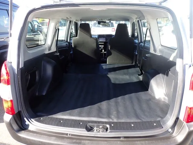 トヨタ プロボックスバン 2WD