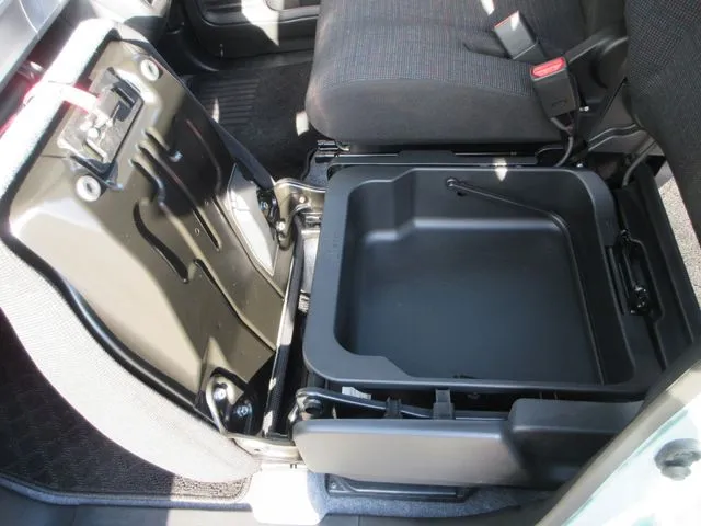 スズキ　スペーシア　４ＷＤ