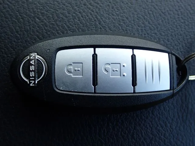 ノート(ニッサン)の車両写真