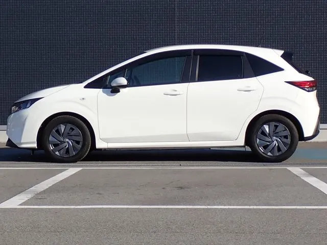 ノート(ニッサン)の車両写真