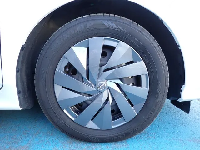 ノート(ニッサン)の車両写真