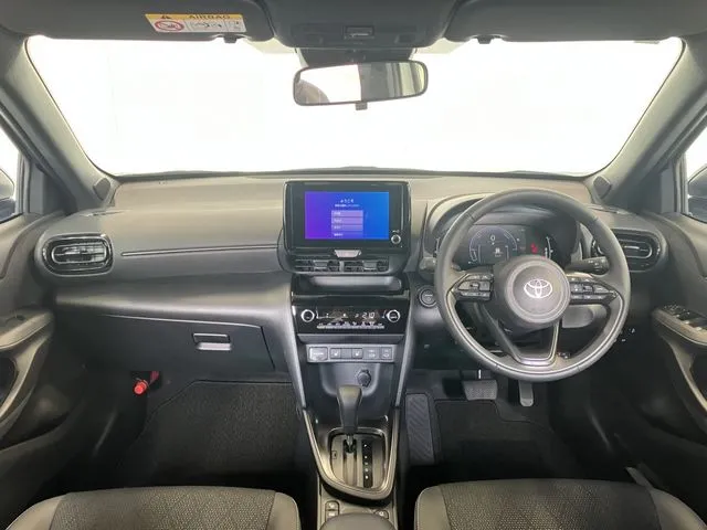 トヨタ　ヤリスクロス　ハイブリッド