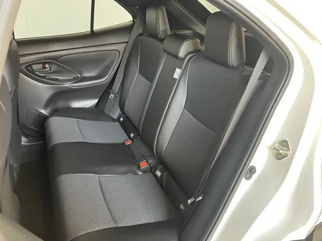 トヨタ　ヤリスクロス　ハイブリッド