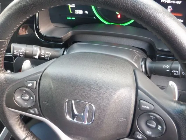 シャトル ハイブリッド(ホンダ)の車両写真